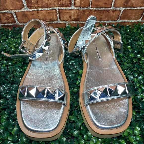 FREE PEOPLE VICENZA LEON STUDDED SANDALS - Picture 7 of 10